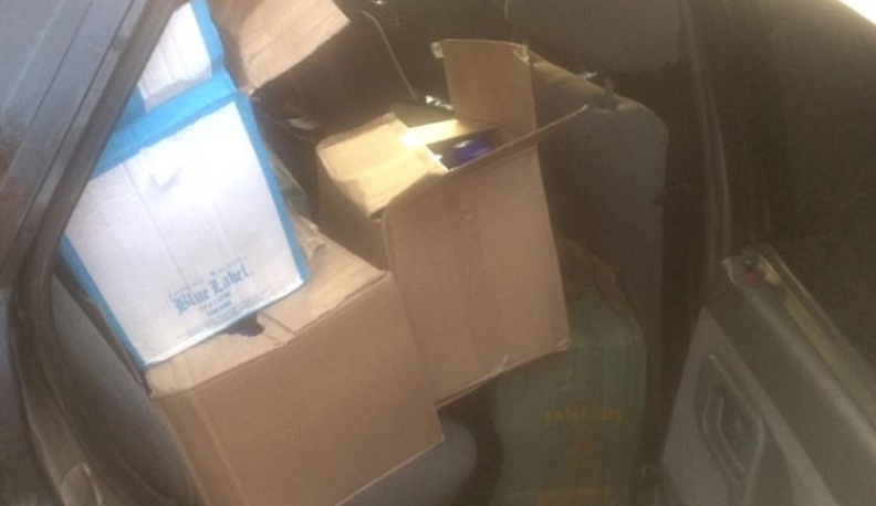 Калужские полицейские изъяли у жителя Наро-Фоминска 177 бутылок контрабандного алкоголя