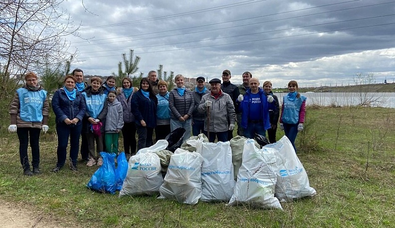 Из калужского бора вывезли 250 мешков мусора
