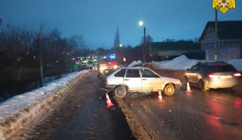 В Кондрове столкнулись четыре легковых автомобиля