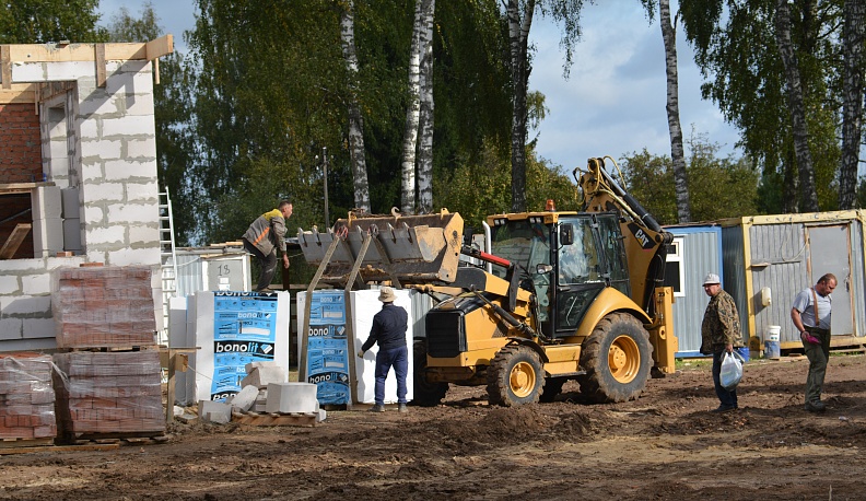 Стрельна «заклубилась»