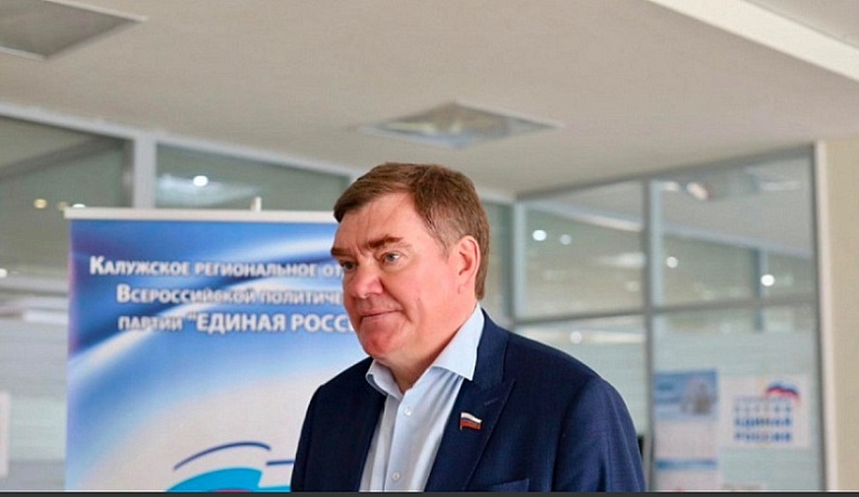 Александр Савин передал свои поздравления калужанам в День Победы