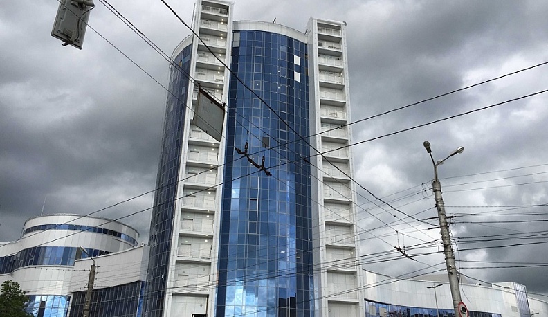 В Калуге во время благоустройства территории Дворца спорта украли 4 млн рублей