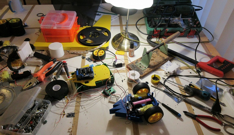 Маленьких инженеров аист не приносит