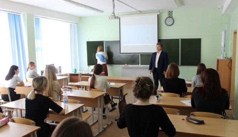 Площадка «Диктанта Победы» в калужской школе имени Маршала Победы Жукова стала одной из самых массовых