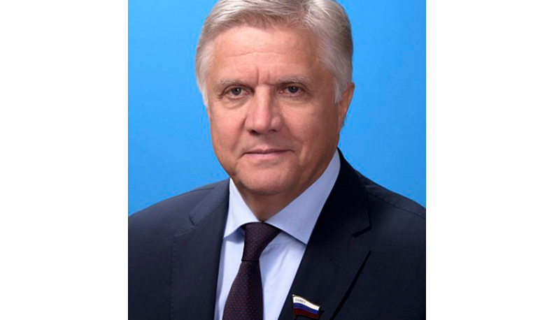 Юрий Волков поздравил калужанок с 8 марта