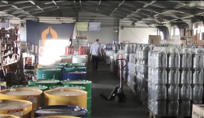 Полицейские пресекли продажу контрафактных моторных масел в Калужской области