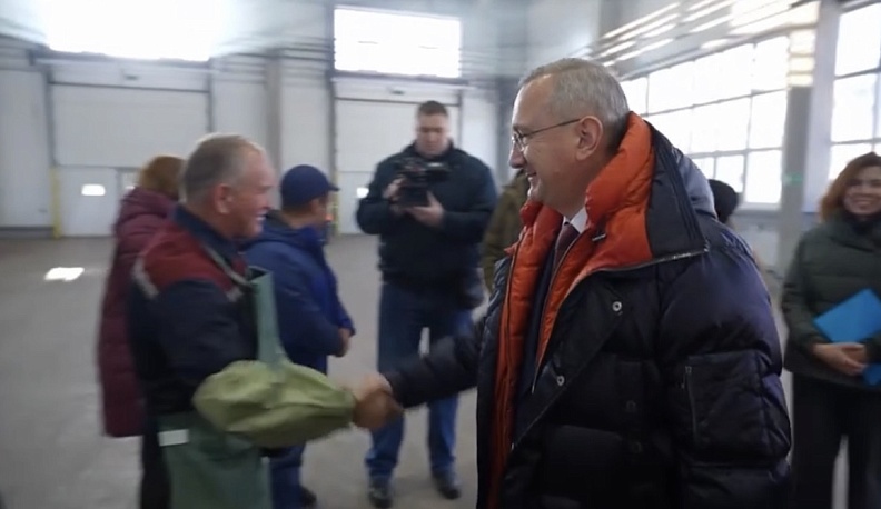 Губернатор посетил завод «Профиль-БМ» в Малоярославце