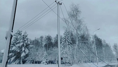 В Тарусском округе пять бригад энергетиков устраняют последствия снегопада
