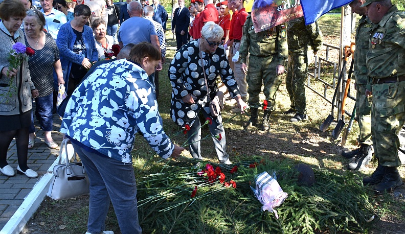 Кировчане почтили память воинов, павших за освобождение района