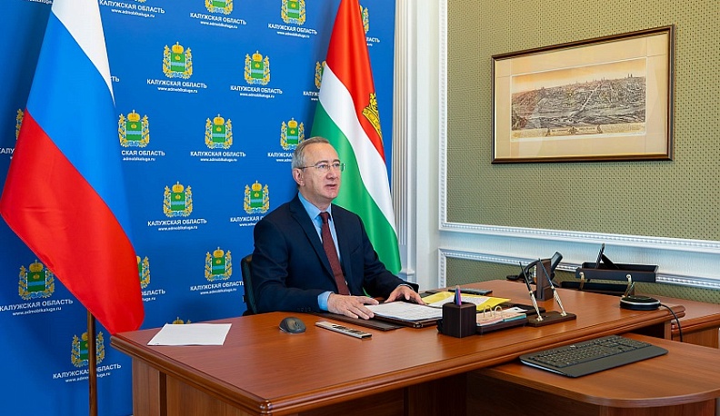 Владислав Шапша поручил усилить работу по обеспечению безопасности движения на дорогах региона