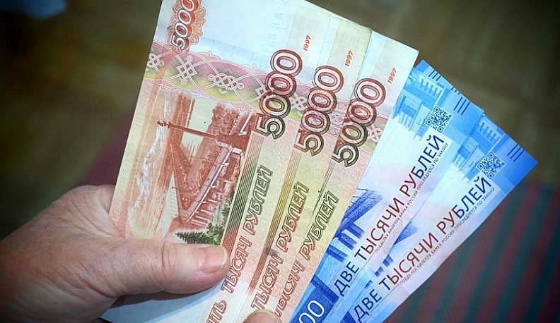 Калужанин украл деньги из кошелька женщины в аптеке 