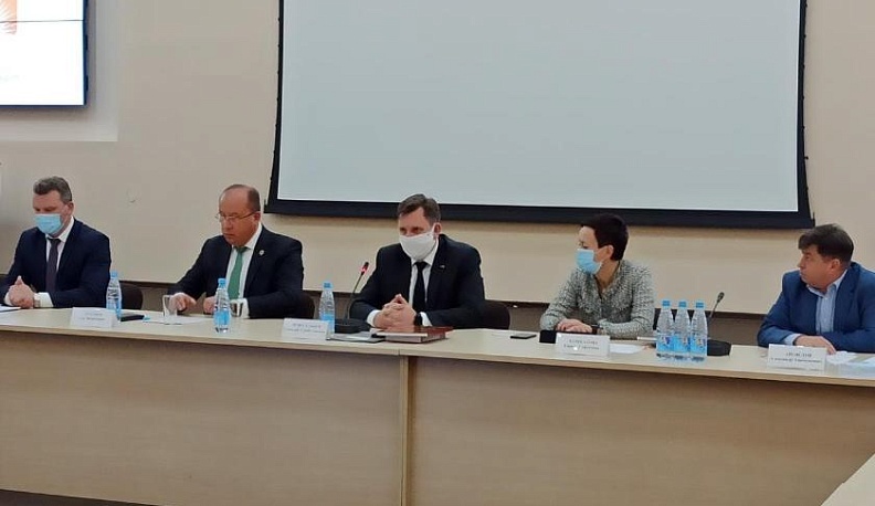 Круглый стол «Сохранение облика малых городов» прошёл в Боровском районе на площадке «Этномира»