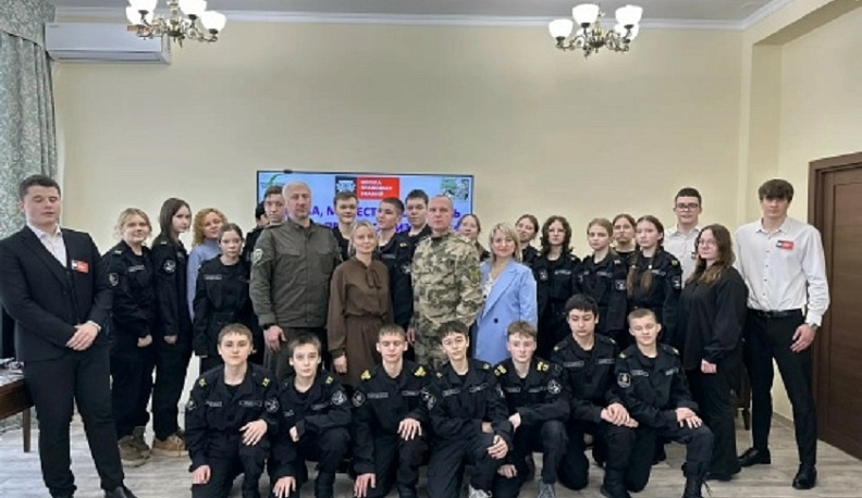 В калужской библиотеке имени Белинского прошло мероприятие ко Дню защитника Отечества