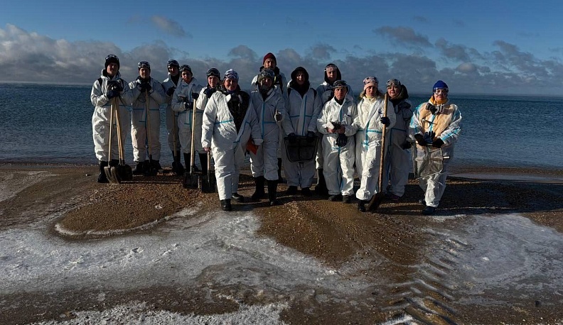 Владислав Шапша пожелал успехов калужским волонтерам, восстанавливающим экосистему в Анапе