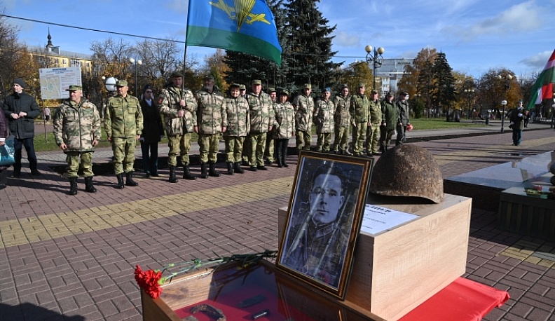 В Калуге проводили в последний путь воина-красноармейца из Татарстана