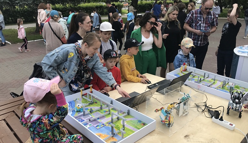 Ярмаркой детского досуга и отдыха завершился в Обнинске праздничный марафон, посвященный Дню защиты детей