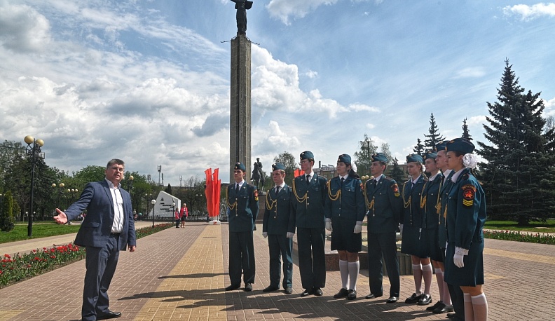 На «Прогулке со Знанием» калужанам рассказали о подвигах маршала Жукова