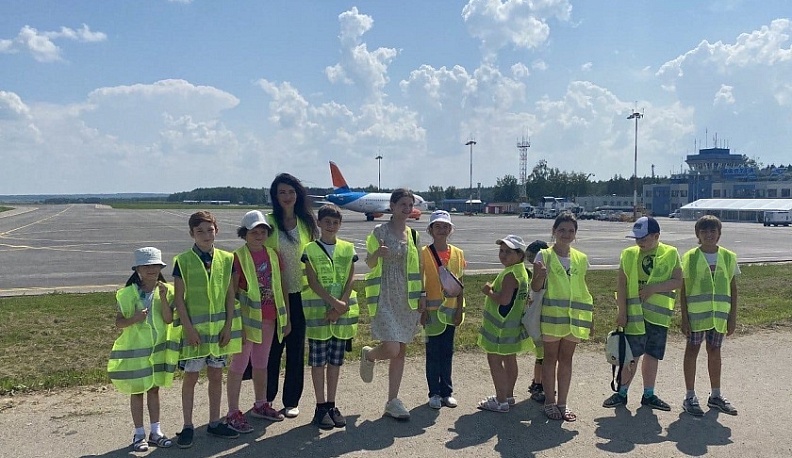 Международный аэропорт «Калуга» возобновил экскурсии для школьников и студентов