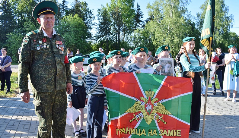 В Тарусе пограничники провели боевой расчёт