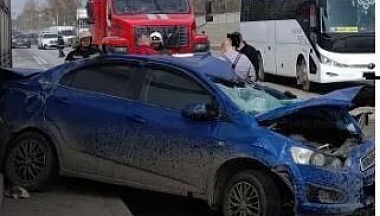 В Калуге при ДТП с грузовиком пострадал человек