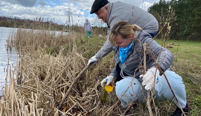 Во время субботника в Калужском бору было собрано более тонны мусора