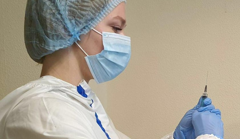 Более 9000 жителей Калужской области привились от коронавируса