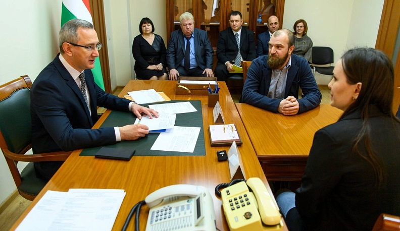 Услышать людей и помочь