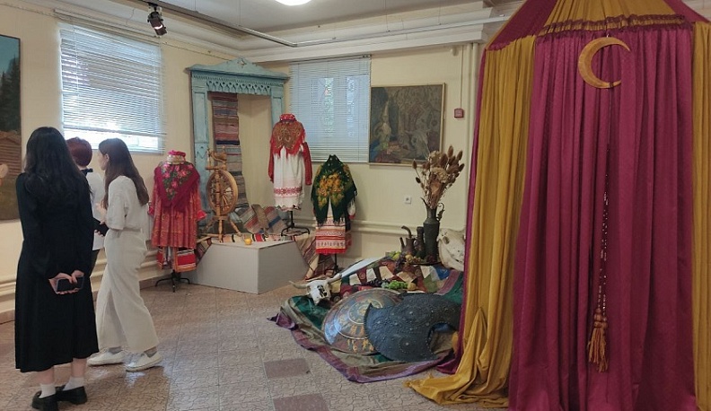 Для калужских студентов провели музыкальную экскурсию