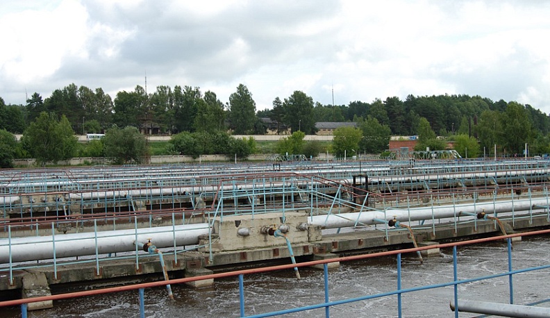 Владислав Шапша призвал взять на контроль реконструкцию очистных в Калуге