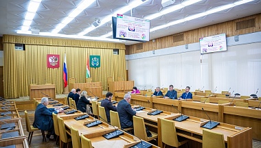 Владислав Шапша о социальной направленности областного бюджета: «В этом году финансирование всех ключевых программ мы сохранили»