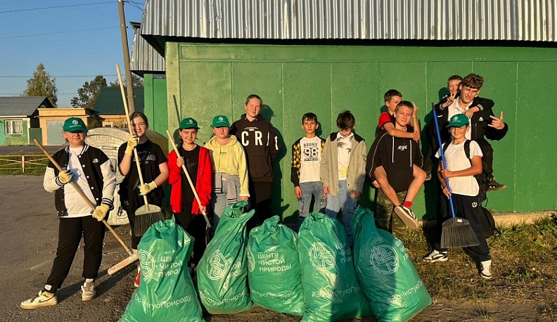 Износковские активисты «Движения Первых» приняли участие в экомарафоне
