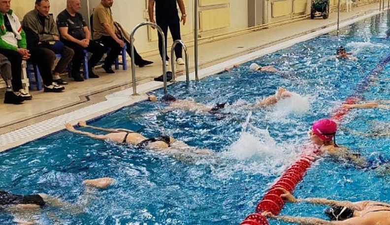 Первый мастер-класс по плаванию для бойцов СВО прошел в Калуге
