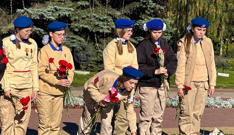 Калужские юнармейцы почтили память защитников Донбасса