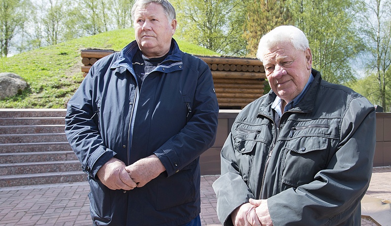 Николай Ивчин и  Леонид Быков.