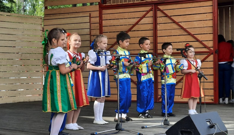 В Тарусе презентовали сцену с амфитеатром в берёзовой роще