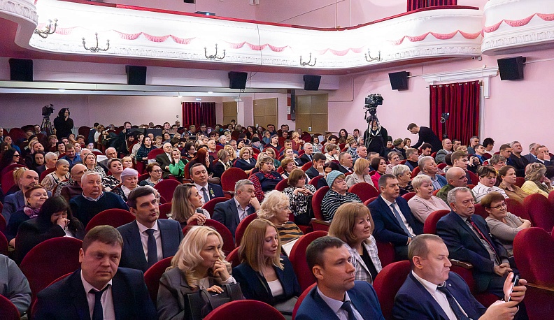 Владислав Шапша отметил значимость вклада людиновцев в социально-экономическое развитие Калужской области