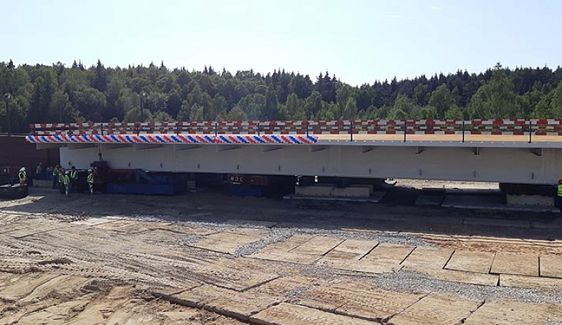 На Северном обходе Калуги началась сдвижка моста через Каменку