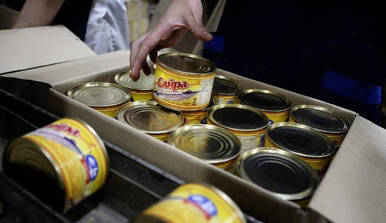В калужских магазинах за неделю снизились цены на чай и рыбные консервы
