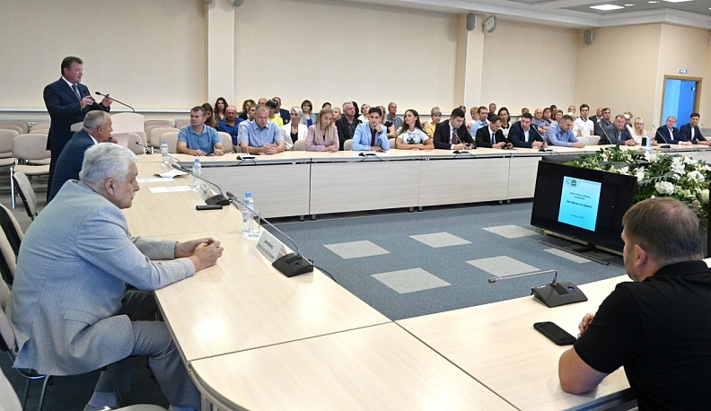 В Калуге наградили лучших спортсменов и тренеров региона