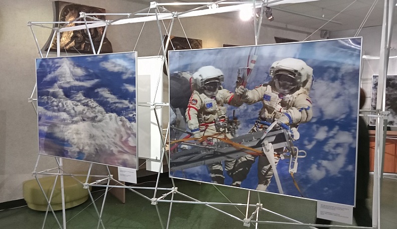 В калужском музее космонавтики открылась выставка «Земля в иллюминаторе»