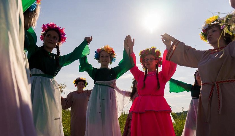 В Износках калужане отметили праздник Ивана Купалы