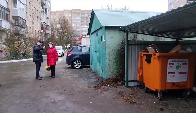 В Калуге с мусорных площадок вывезут старые покрышки