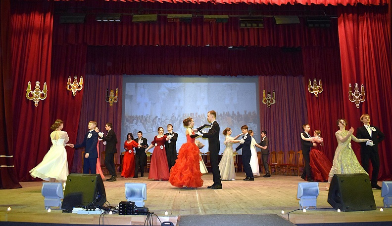 В Кирове состоялся Сретенский бал