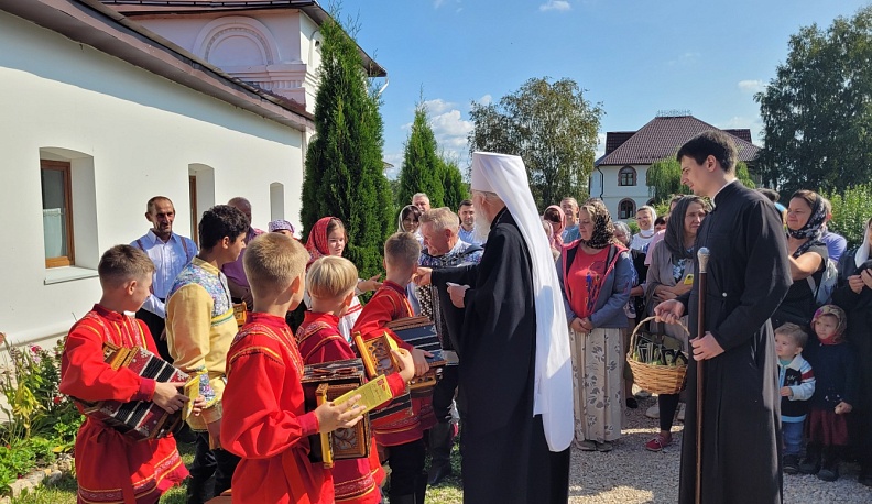 Успенский храм в Гремячеве отметил 350-летие