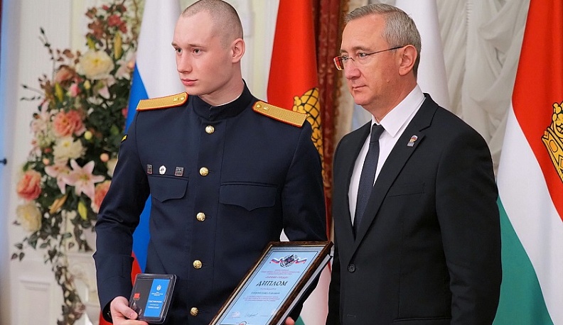 Губернатор Владислав Шапша вручил награды гражданам Калужской области