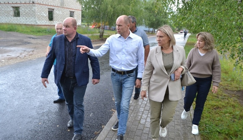 В селе Льва Толстого завершен ремонт дороги на одной из самых протяженных улиц