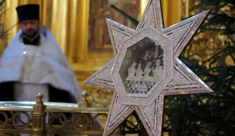 Губернатор Калужской области принял участие в Рождественской вечерне