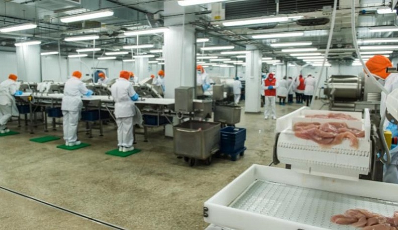 В Дзержинском районе птицефабрика работает в штатном режиме