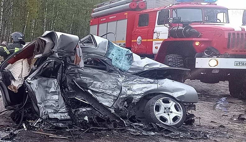 Тотальное ДТП произошло на трассе в Калужской области