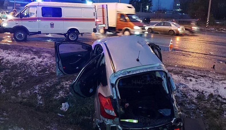 В утренней аварии под Обнинском пострадал человек
